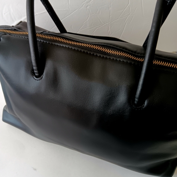 a new day Classic Black Shoulder Bag - Picture 5 of 13
